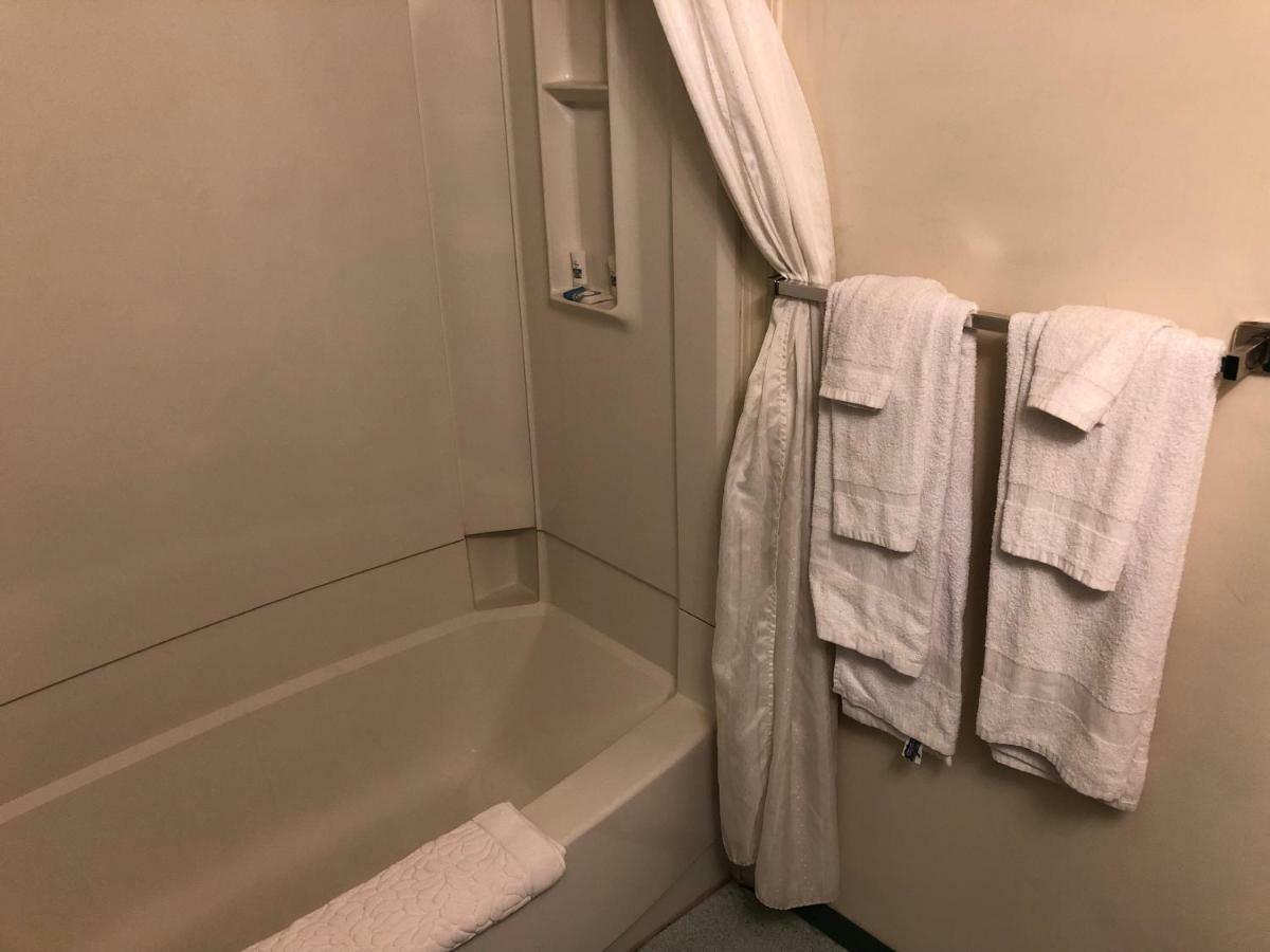 Westwind Motor Inn Drayton Valley 外观 照片