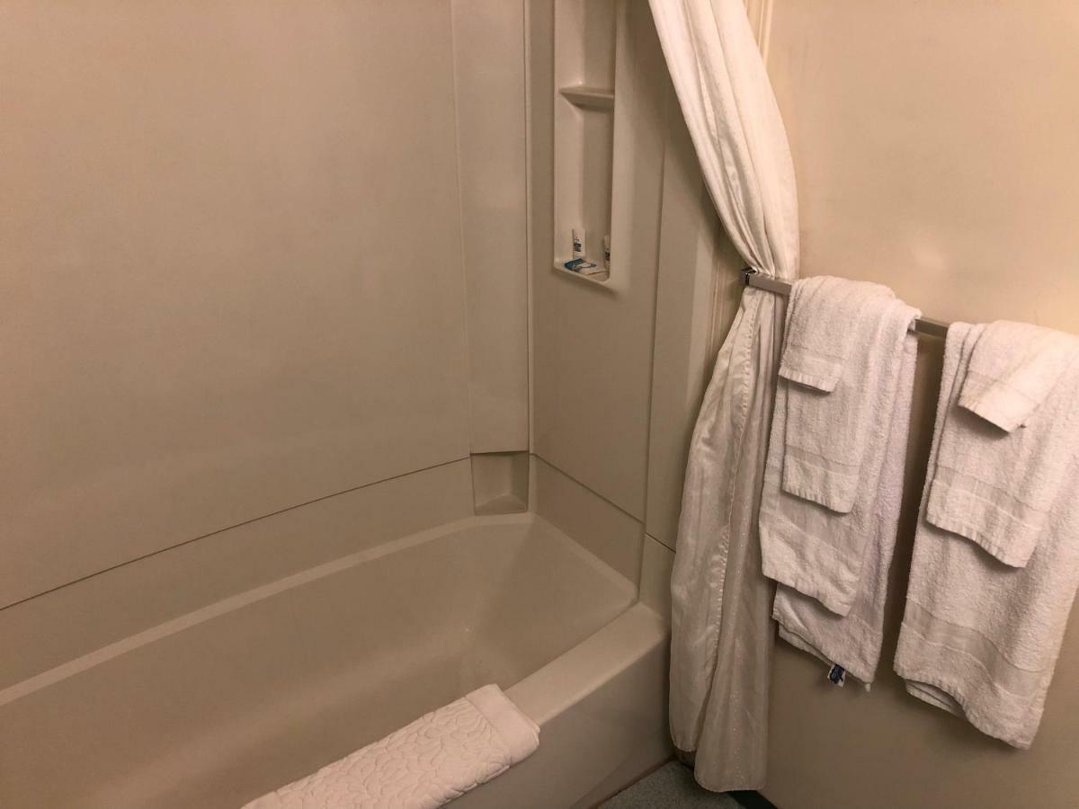 Westwind Motor Inn Drayton Valley 外观 照片